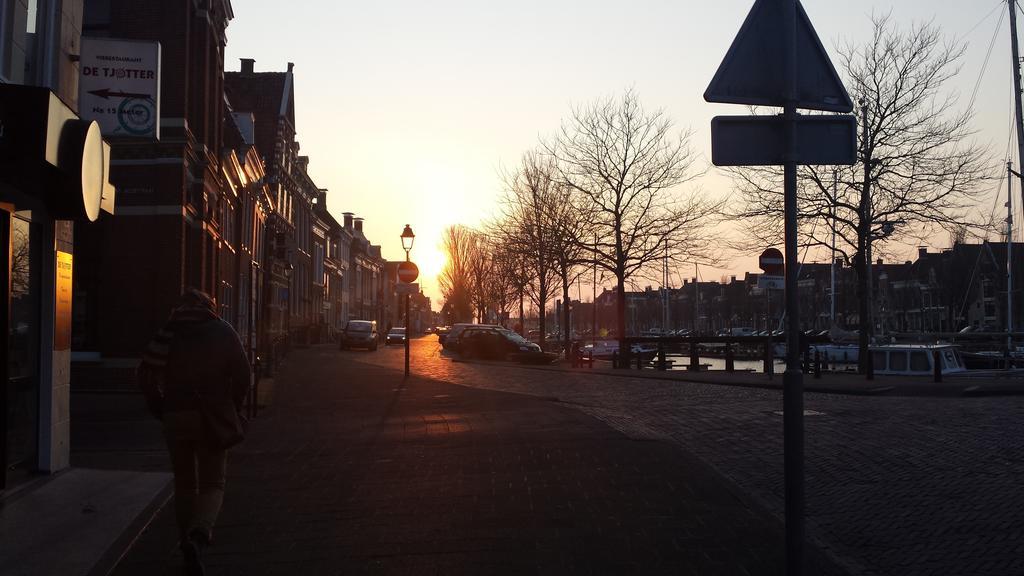 Logies Ommes! Hotel Harlingen Exterior foto