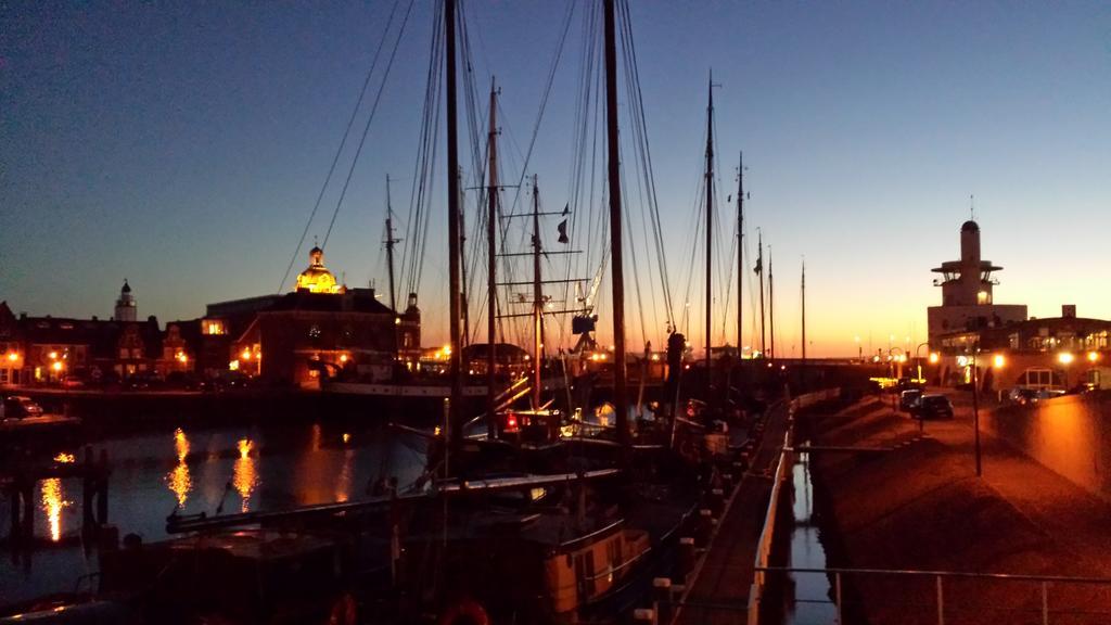 Logies Ommes! Hotel Harlingen Exterior foto